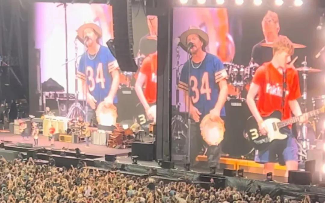 Pearl Jam Auckland: Budding Kiwi Guitarist Joins Band on Stage for Penultimate Song